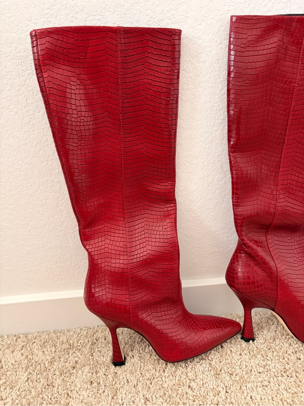 Stuart Weitzman Red Croc-Embossed Knee High Parton Boot sz 7 - Picture 6 of 13